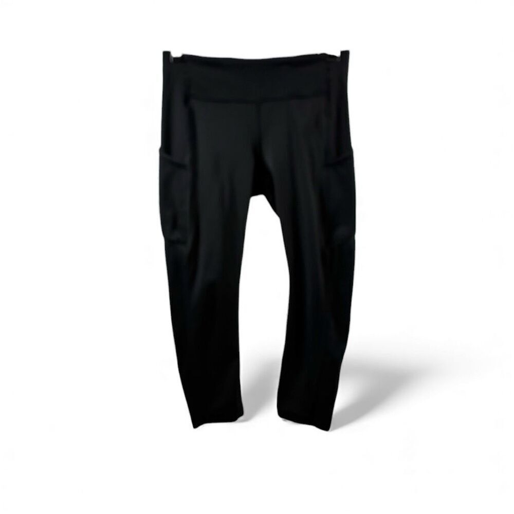 Lululemon High Rise Cropped Leggings in Black Size 6